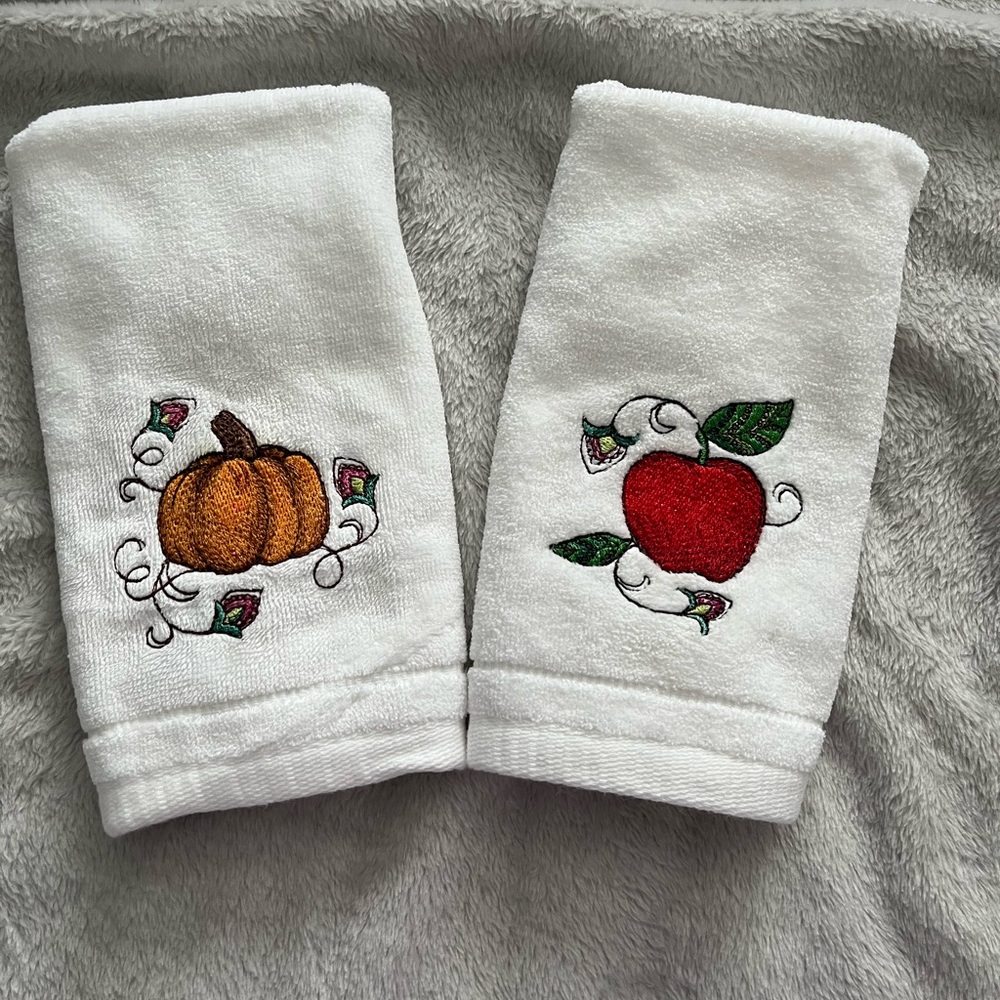 Handcrafted Autumn decor embroidered finger towel pair - HANDCRAFTED